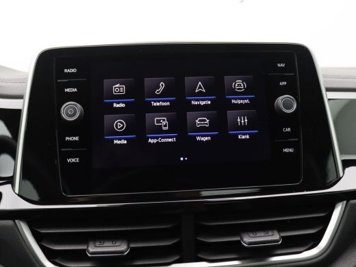 Volkswagen T-Roc Cabrio 1.5 TSI R-Line 150PK DSG Adaptieve Cruise Controle, Stoel-Stuurverwarming, Side Assist, Navi, Par... ActivLease financial lease