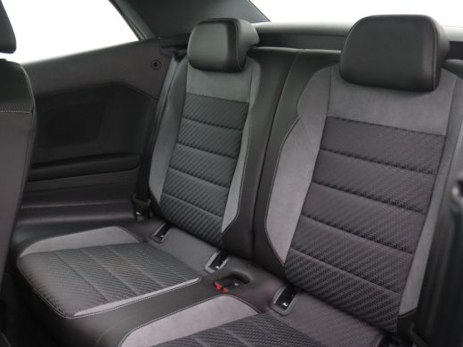 Volkswagen T-Roc Cabrio 1.5 TSI R-Line 150PK DSG Adaptieve Cruise Controle, Stoel-Stuurverwarming, Side Assist, Navi, Par... ActivLease financial lease