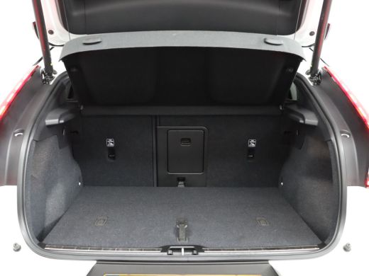 Volvo  C40 Twin Ultimate Elektrisch verstelbare stoel incl. geheugen | Premium Audio by Harman Kardon | Visu... ActivLease financial lease