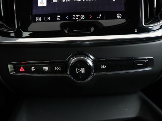 Volvo  V60 B3 Essential Edition | Stoel & stuurwielverwarming | Trekhaak | Parkassist camera | DAB+ | ActivLease financial lease