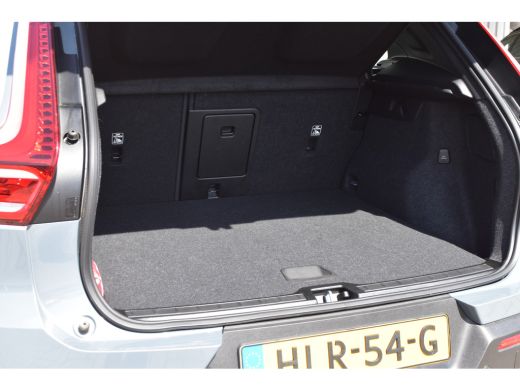 Volvo  XC40 Volvo T4 Core | BLIS | Stoel/Stuurverwarming | BLIS | ActivLease financial lease