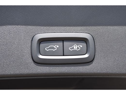 Volvo  XC40 Volvo T4 Core | BLIS | Stoel/Stuurverwarming | BLIS | ActivLease financial lease