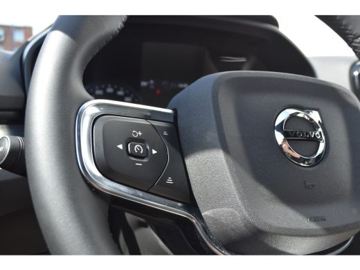 Volvo  XC40 Volvo T4 Core | BLIS | Stoel/Stuurverwarming | BLIS | ActivLease financial lease
