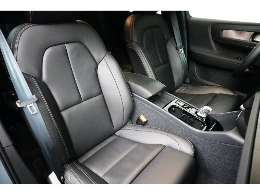 Volvo  XC40 Volvo T5 Plus Dark | Stoel/Stuurverwarmin | Adaptive Cruise Control ActivLease financial lease