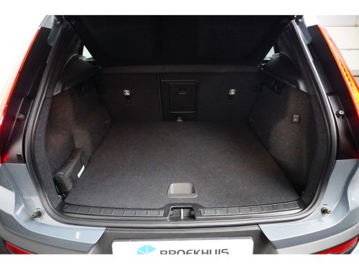 Volvo  XC40 Volvo T5 Plus Dark | Stoel/Stuurverwarmin | Adaptive Cruise Control ActivLease financial lease