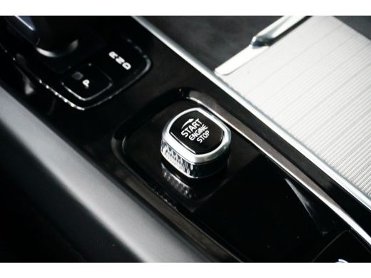 Volvo  XC60 Volvo T6 Recharge Plus Bright | Panodak | Stoel/Stuurverwarming | ActivLease financial lease