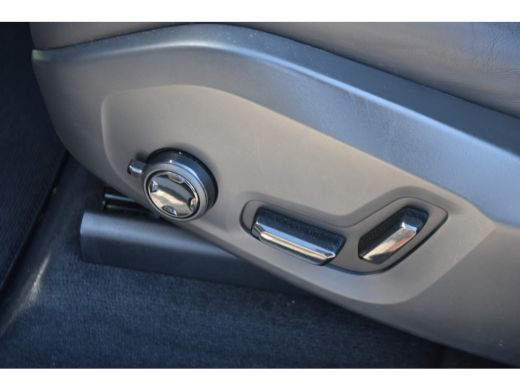Volvo  XC60 T6 AWD R-Design | PineGrey | HeadUp | PanoramaDak | Camera ActivLease financial lease