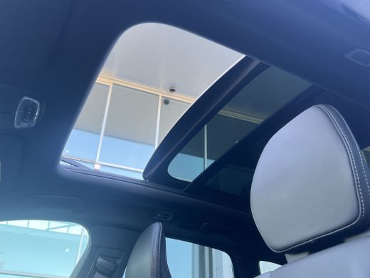 Volvo  XC60 Volvo T6 Plug-in hybrid AWD R-Design | Trekhaak | Harman/Kardon | 360 Camera | Head-Up | Stoelven... ActivLease financial lease