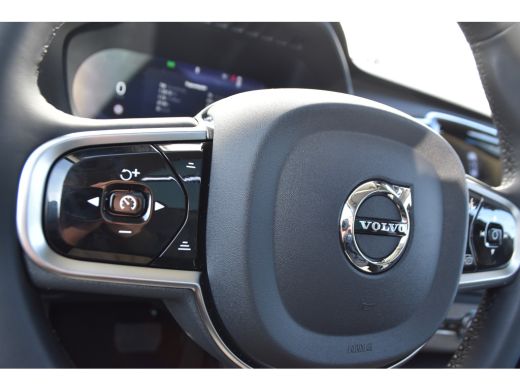 Volvo  XC90 T8 Recharge AWD Ultimate Dark | Massage | Luchtvering | B&WAudio | HUD | Trekhaak | ActivLease financial lease