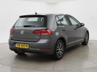 Volkswagen Golf 1.6 TDI 5-DEURS *BTW* + APPLE CARPLAY | TREKHAAK | DAB+ | NAVIGATIE