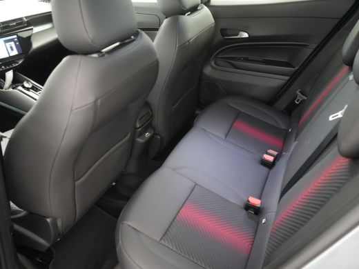 Alfa Romeo Junior Elettrica Speciale 54 kWh | Achteruitrijcamera | Airco (automatisch) | Apple Carplay/Android Auto... ActivLease financial lease