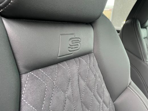 Audi Q4 e-tron 45 S Edition 82 kWh Comfortpakket | Asssistentiepakket plus | 21 inch velgen Keyless entry | Priv... ActivLease financial lease