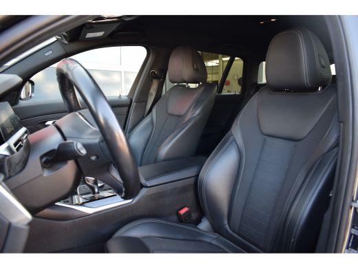 BMW 3 Serie Touring 318i High Executive | Apple CarPlay | Half Leer | Virtual | Stoelverwarming ActivLease financial lease