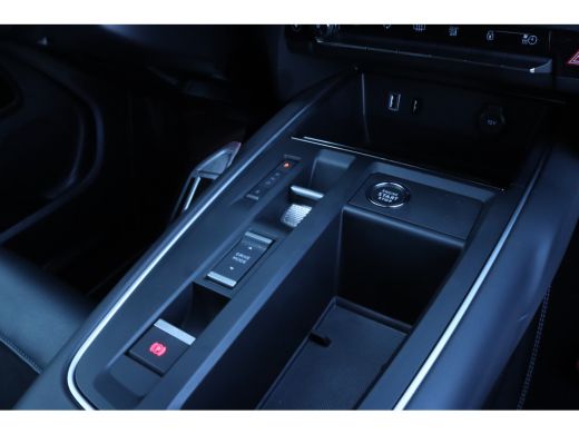 Citroën C5 Aircross 1.6 Plug-in Hybrid Shine | Adaptive Cruise | Stoelverwarming | Elektr. klep | Keyless | Navi | Ca... ActivLease financial lease