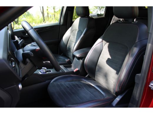 Ford Kuga 2.5 PHEV ST-Line X | VOL! | DEALER OH! | PANO DAK | ADAPTIVE CRUISE | TREKHAAK | ELEKTR KLEP | DO... ActivLease financial lease