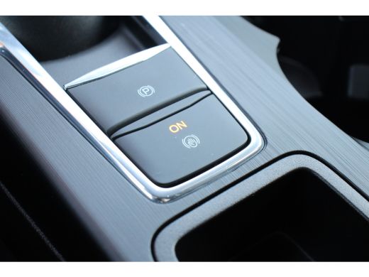 Ford Kuga ST-Line X 2.5 PHEV | NAVI | LEDER | WINTERPACK | HEAD UP DISPLAY | 360 CAMERA + SENSOREN | DRIVER... ActivLease financial lease