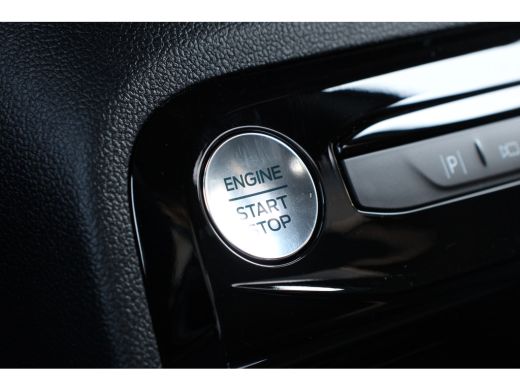 Ford Kuga ST-Line X 2.5 PHEV | NAVI | LEDER | WINTERPACK | HEAD UP DISPLAY | 360 CAMERA + SENSOREN | DRIVER... ActivLease financial lease