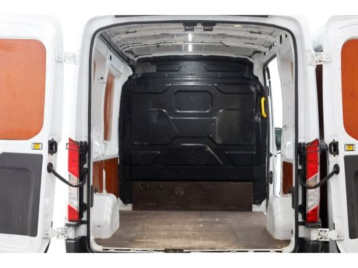 Ford Transit 2.0 TDCI 170pk E6 L2H2 Trend Airco/Navi/Trekhaak 2800kg 10-2017 ActivLease financial lease