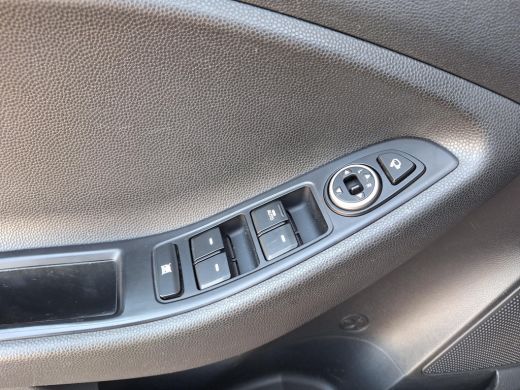 Hyundai i20 1.0 T-GDI Comfort | Rijklaarprijs! | Trekhaak 1000kg! | Climate Control | Cruise Control | Apple ... ActivLease financial lease