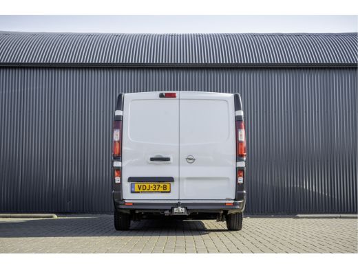 Opel Vivaro 1.6 CDTI L2H1 125PK | 3-Zits | Inrichting | Omvormer | Camera | Navigatie | Cruise | Airco | PDC ... ActivLease financial lease