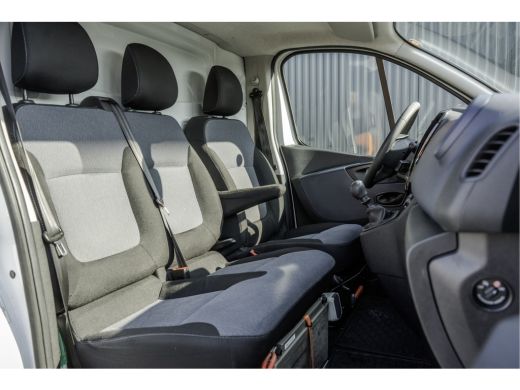 Opel Vivaro 1.6 CDTI L2H1 125PK | 3-Zits | Inrichting | Omvormer | Camera | Navigatie | Cruise | Airco | PDC ... ActivLease financial lease