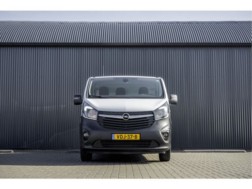 Opel Vivaro 1.6 CDTI L2H1 125PK | 3-Zits | Inrichting | Omvormer | Camera | Navigatie | Cruise | Airco | PDC ... ActivLease financial lease