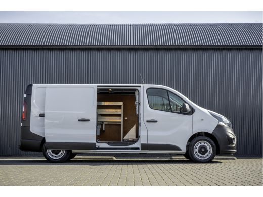 Opel Vivaro 1.6 CDTI L2H1 125PK | 3-Zits | Inrichting | Omvormer | Camera | Navigatie | Cruise | Airco | PDC ... ActivLease financial lease