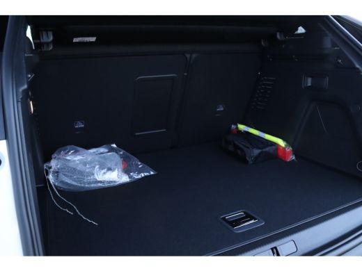 Peugeot 3008 Peugeot 1.6 HYbrid 225 GT Pack | Adaptieve Cruise | Nappa Leder | 360' Camera | Stoelverwarming |... ActivLease financial lease