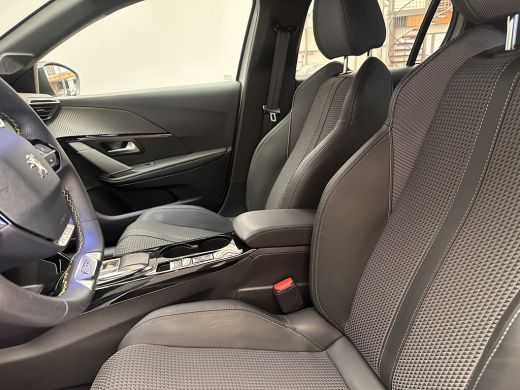 Peugeot e-208 EV GT 350 50 kWh Navi | Clima | Cruise | Camera | 3-FASE | | Achteruitrijcamera | Apple Carplay/A... ActivLease financial lease