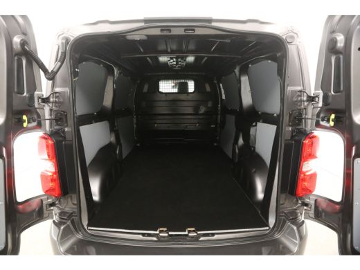 Peugeot Expert 227S 2.0 BlueHDI 180PK Automaat 360 Camera Airco Carplay Trekhaak 17"LMV LED 3 Persoons Cruise PDC ActivLease financial lease