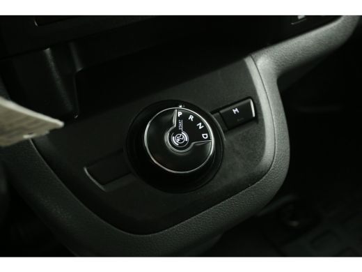Peugeot Expert 227S 2.0 BlueHDI 180PK Automaat 360 Camera Airco Carplay Trekhaak 17"LMV LED 3 Persoons Cruise PDC ActivLease financial lease