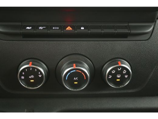 Renault Master T35 2.3 dCi L2H2 180PK Airco Camera Carplay Cruise Navigatie PDC 3 Persoons Elektrpakket ActivLease financial lease