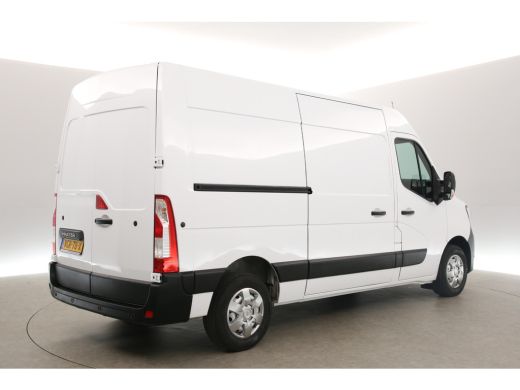 Renault Master T35 2.3 dCi L2H2 180PK Airco Camera Carplay Cruise Navigatie PDC 3 Persoons Elektrpakket ActivLease financial lease