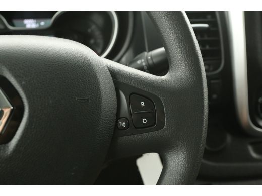 Renault Trafic 1.6 dCi T29 L1H1 Airco Cruise Navigatie PDC 3 Persoons Elektrpakket ActivLease financial lease