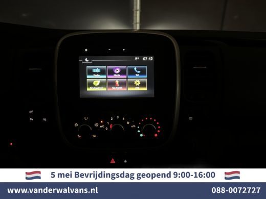 Renault Trafic 2.0 dCi 120pk L2H1 inrichting Euro6 Airco | Navigatie | LED | Camera | Cruisecontrol | Trekhaak P... ActivLease financial lease