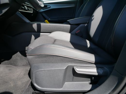 Seat Leon CUPRA  1.4 e-Hybrid Adrenaline ActivLease financial lease