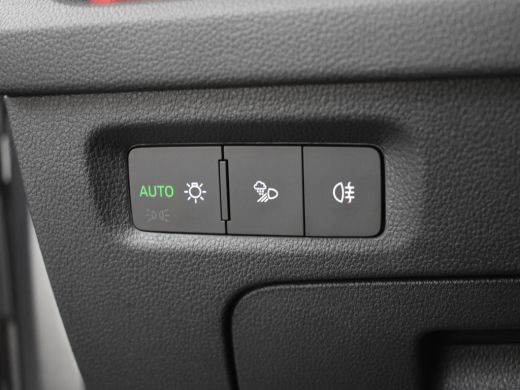 Skoda Octavia Combi 1.5 TSI MHEV Selection | Nieuwe model | Matrix LED koplampen | Keyless | App connect | Park... ActivLease financial lease