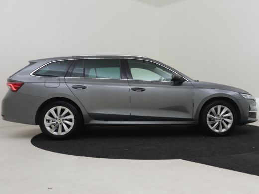 Skoda Octavia Combi 1.5 TSI MHEV Selection | Nieuwe model | Matrix LED koplampen | Keyless | App connect | Park... ActivLease financial lease