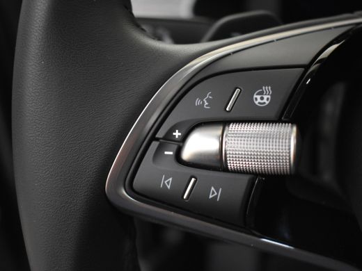 Skoda Octavia Combi 1.5 TSI MHEV Selection | Nieuwe model | Matrix LED koplampen | Keyless | App connect | Park... ActivLease financial lease