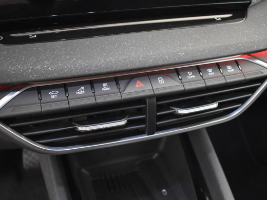 Skoda Octavia Combi 1.5 TSI MHEV Selection | Nieuwe model | Matrix LED koplampen | Keyless | App connect | Park... ActivLease financial lease