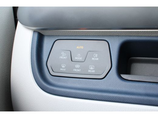 Volkswagen ID. Buzz Volkswagen PRO ADVANTAGE 77 kWh 5 PERS | ELEKTR TREKHAAK | 1E EIGENAAR | ORIGINEEL NL! | 20'' LMV... ActivLease financial lease