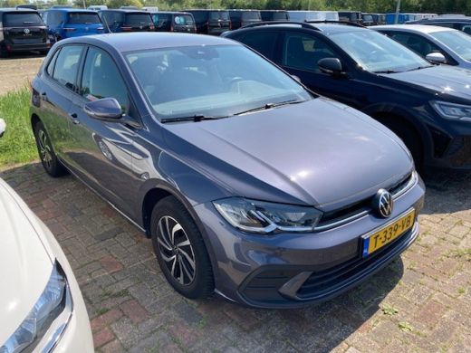 Volkswagen Polo 1.0 TSI Life 96pk 1e eigenaar | 100%dealeronderhouden | Parkeersensoren v+a | Adaptief cruise con... Volkswagen Polo 1.0 TSI Life 96pk 1e eigenaar | 100%dealeronderhouden | Parkeersensoren v+a | Adaptief cruise con...