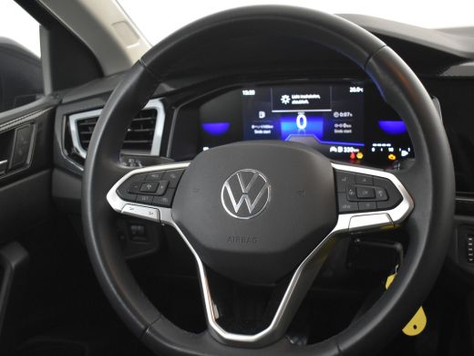 Volkswagen Polo 1.0 TSI Life 96pk 1e eigenaar | 100%dealeronderhouden | Parkeersensoren v+a | Adaptief cruise con... ActivLease financial lease