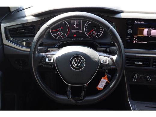 Volkswagen Polo VolkswagenVolkswagen 1.0 TSI R-Line Edition | Navigatiesysteem | Parkeersensor voor en achter | T... ActivLease financial lease