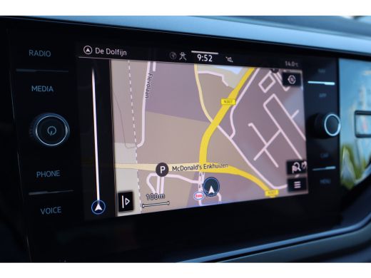 Volkswagen Polo 1.0 TSI R-Line Edition | Navigatiesysteem | Parkeersensor voor en achter | Trekhaak (afneembaar) ActivLease financial lease