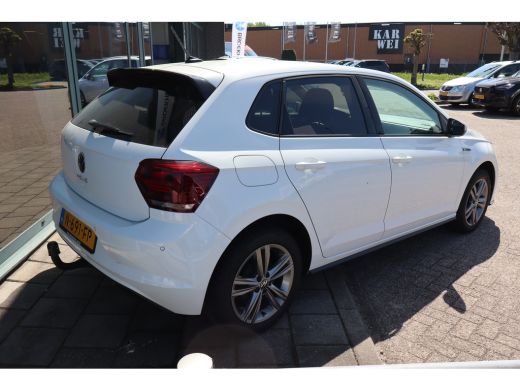Volkswagen Polo VolkswagenVolkswagen 1.0 TSI R-Line Edition | Navigatiesysteem | Parkeersensor voor en achter | T... ActivLease financial lease