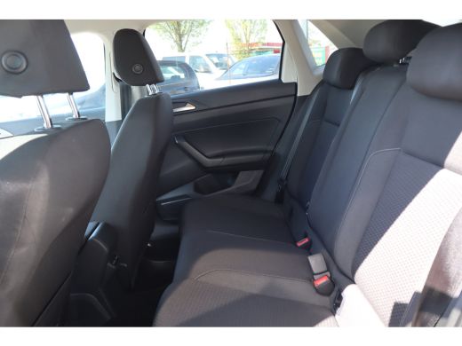 Volkswagen Polo VolkswagenVolkswagen 1.0 TSI R-Line Edition | Navigatiesysteem | Parkeersensor voor en achter | T... ActivLease financial lease