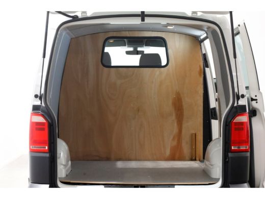 Volkswagen Transporter T6 2.0 TSI L1H1 DSG-Automaat Comfortline Benzine Achterklep 01-2019 ActivLease financial lease