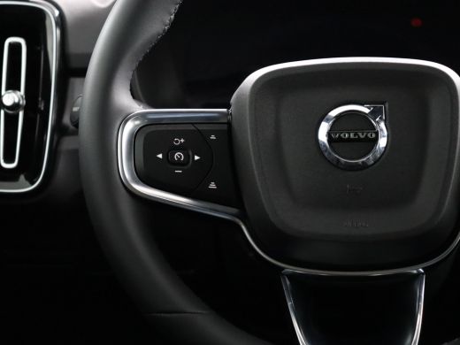 Volvo  C40 Twin Motor Ultimate | Stoel & stuurwielverwarming | Adaptieve cruise control incl. BLIS | Semi Vi... ActivLease financial lease