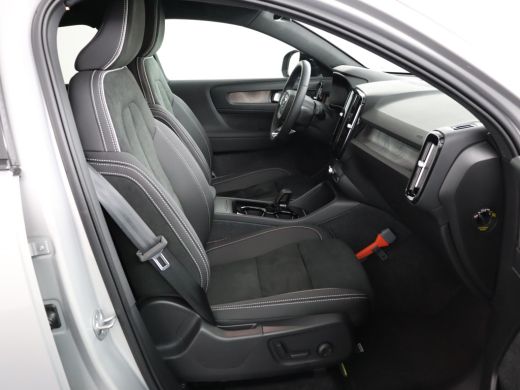 Volvo  C40 Twin Motor Ultimate | Stoel & stuurwielverwarming | Adaptieve cruise control incl. BLIS | Semi Vi... ActivLease financial lease